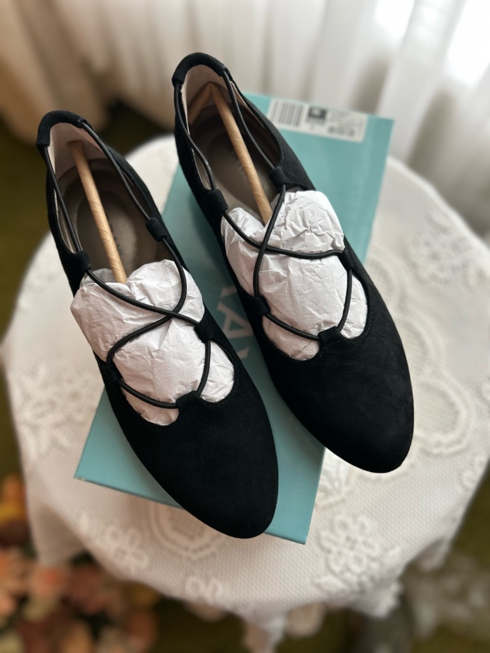 Array Echo Black  Ballet Flats with Elastic Crisscross Straps Size 9N